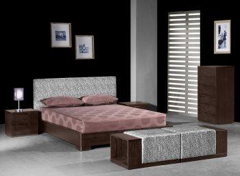 Brown Finish Modern Bedroom w/Polyester Headboard Platform Bed